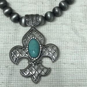 Stunning navajo pearls fleur de lis cross necklace